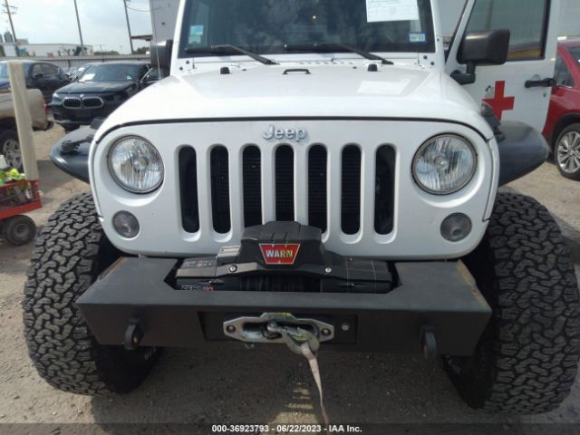 1C4BJWFG1FL746011 Jeep Wrangler Unlimited Rubicon
