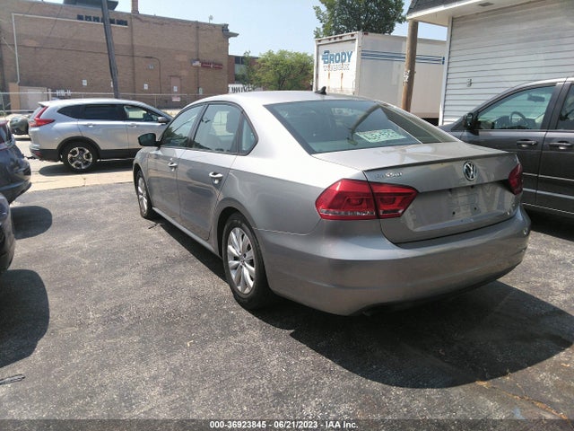 1VWAS7A38EC110264 Volkswagen Passat Wolfsburg Ed