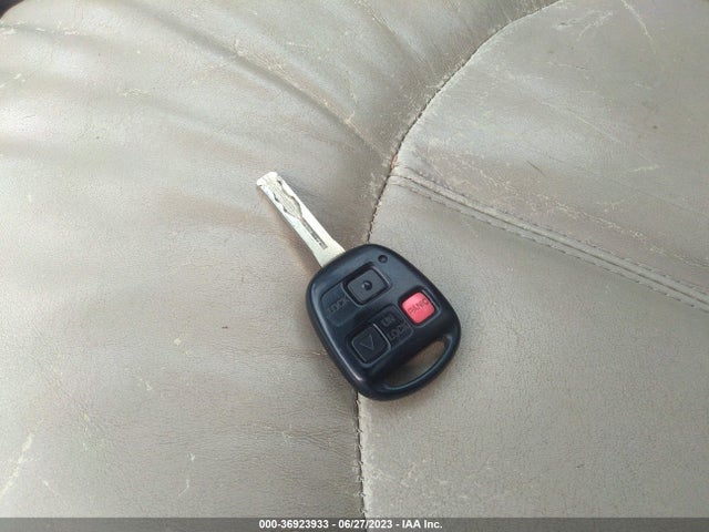 2001 LEXUS RX 300 VIN: JTJHF10U910198604