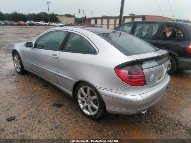 2002 MERCEDES-BENZ C CLASS VIN: WDBRN47J52A270254