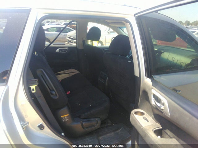2015 NISSAN PATHFINDER S VIN: 5N1AR2MM2FC643942