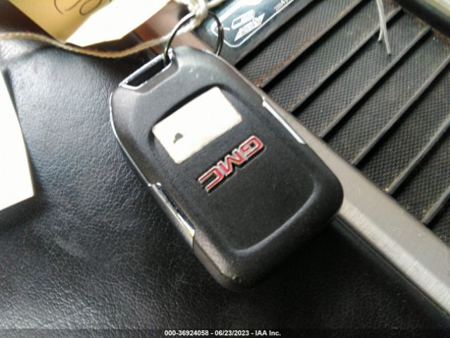 1GKS2HKJ4KR263764 GMC YUKON XL DENALI