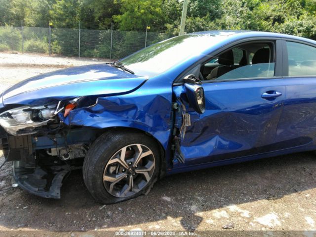 3KPF24AD1ME305596 KIA Forte Lxs