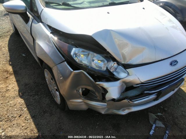 3FADP4TJ2JM125160 Ford FIESTA S