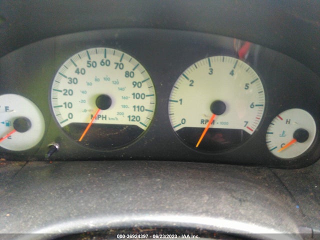 2005 DODGE GRAND CARAVAN SXT VIN: 2D4GP44L15R461987