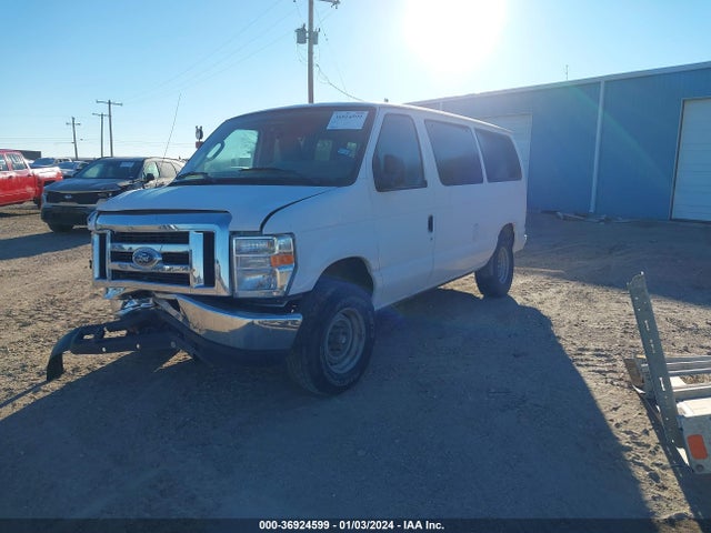 Ford E-350 Super Duty Xlt 2014 1FBNE3BL3EDB01635 Image 2