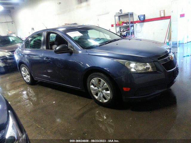 2014 1G1PA5SH8E7172571 main image