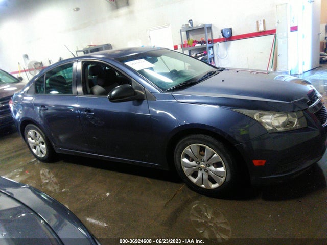 2014 CHEVROLET CRUZE LS VIN: 1G1PA5SH8E7172571