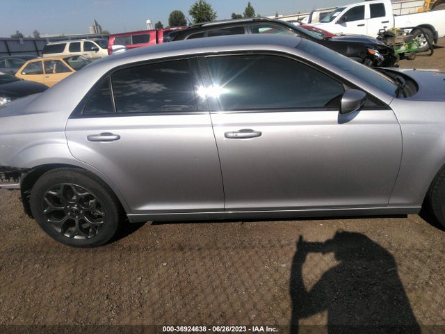 2C3CCAGG4JH226556 Chrysler 300 300s