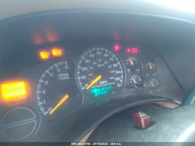 Продажа на аукционе авто 2000 Chevrolet Suburban 1500 Lt, vin: 3GNFK16T6YG118399, номер лота: 36924750