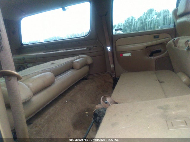 Продажа на аукционе авто 2000 Chevrolet Suburban 1500 Lt, vin: 3GNFK16T6YG118399, номер лота: 36924750