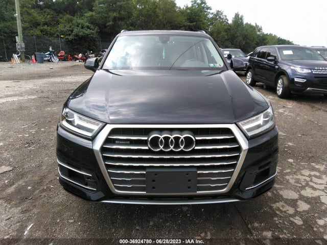 WA1LHAF70HD047558 Audi Q7 Premium Plus