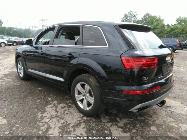 WA1LHAF70HD047558 Audi Q7 Premium Plus