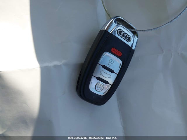 WA1LFAFP0EA108121 Audi Q5 Premium Plus