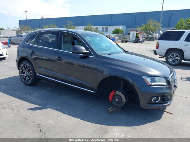 WA1LFAFP0EA108121 Audi Q5 Premium Plus