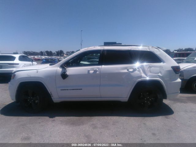 1C4RJFAG6FC720798 Jeep Grand Cherokee Altitude
