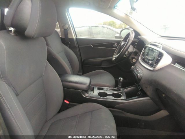 5XYPG4A59HG207147 KIA Sorento Lx V6