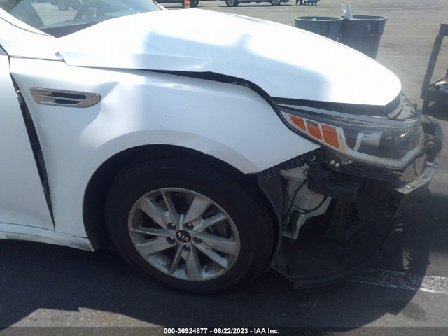 KIA Optima Lx 2016 KNAGT4L31G5086528 Image 4