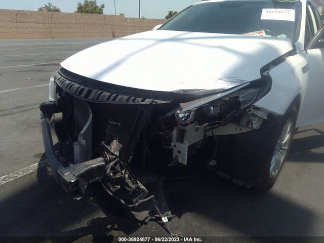 KIA Optima Lx 2016 KNAGT4L31G5086528 Image 8