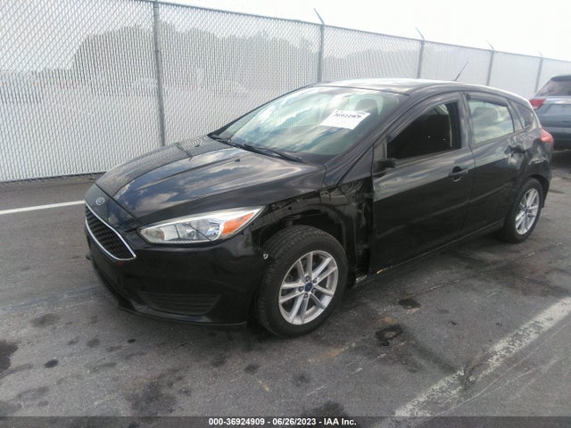 Ford FOCUS SE 2015 1FADP3K20FL244967 Image 2