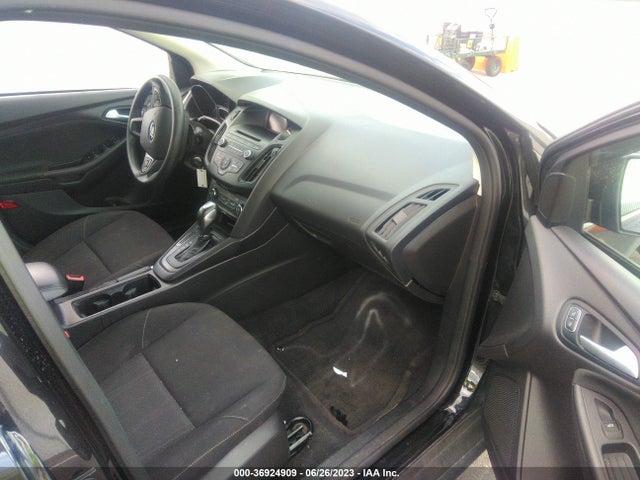 Ford FOCUS SE 2015 1FADP3K20FL244967 Image 5