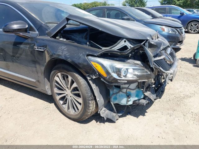 1G4ZR5SS9HU157423 Buick Lacrosse Premium