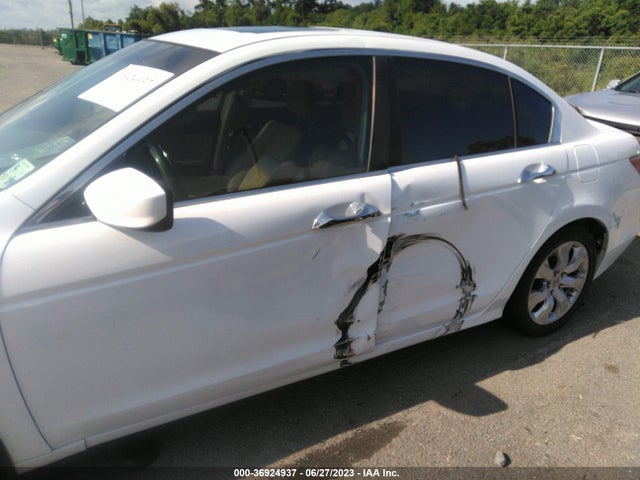 2009 HONDA ACCORD SDN EX-L VIN: 1HGCP368X9A017405