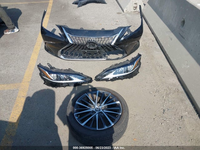 58ADA1C14NU017042 Lexus Es Es 300h
