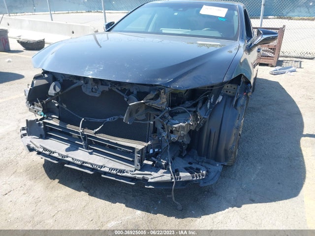 58ADA1C14NU017042 Lexus Es Es 300h