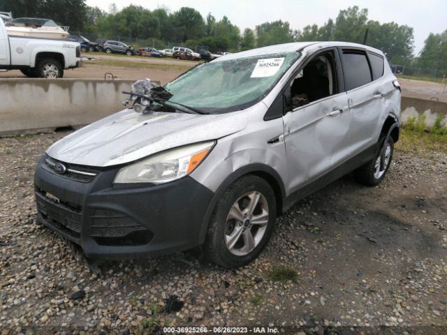 1FMCU9GX8EUC60585 Ford ESCAPE SE