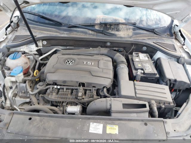 1VWAT7A35HC006722 Volkswagen Passat 1.8t S