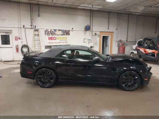 1ZVBP8EM7E5213243 Ford Mustang V6