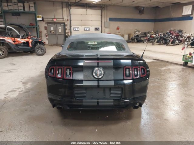 1ZVBP8EM7E5213243 Ford Mustang V6