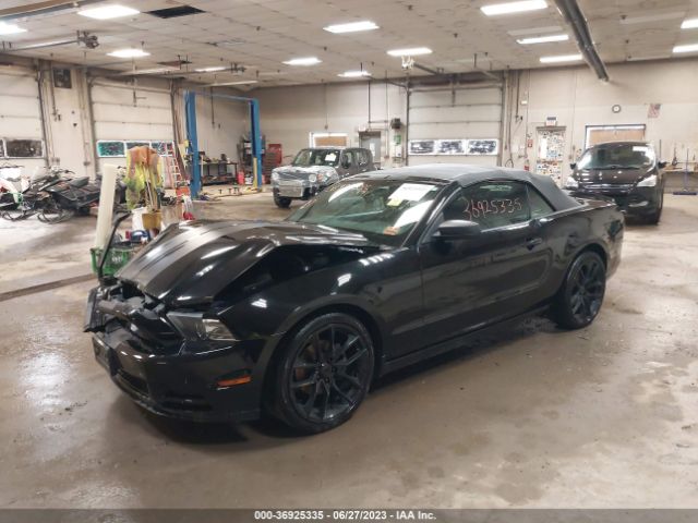 1ZVBP8EM7E5213243 Ford Mustang V6