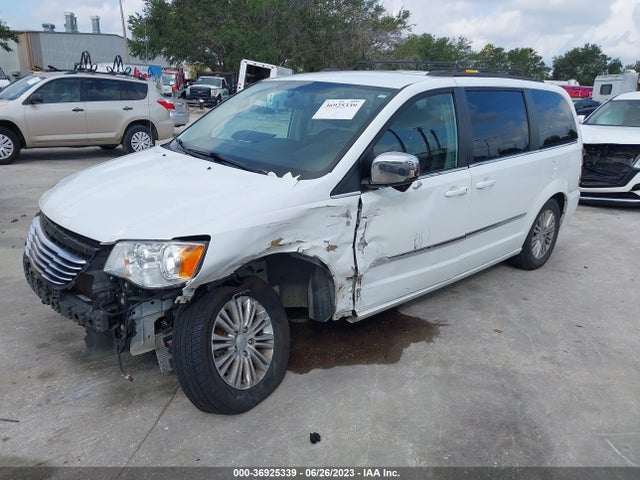 2C4RC1CG3FR600989 Chrysler Town & Country Touring-l