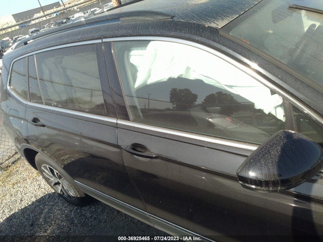 3VV3B7AXXLM098596 Volkswagen Tiguan Se/sel/se R-line Black