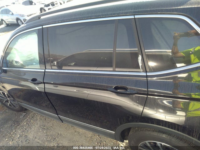 3VV3B7AXXLM098596 Volkswagen Tiguan Se/sel/se R-line Black