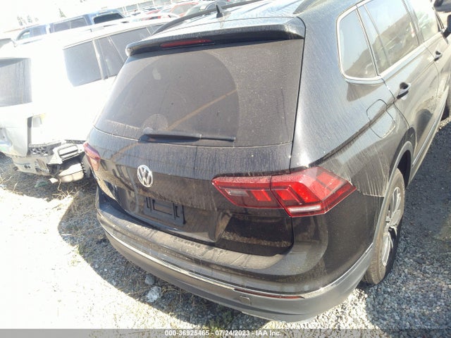 3VV3B7AXXLM098596 Volkswagen Tiguan Se/sel/se R-line Black