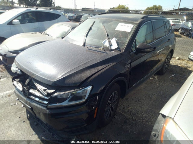 3VV3B7AXXLM098596 Volkswagen Tiguan Se/sel/se R-line Black