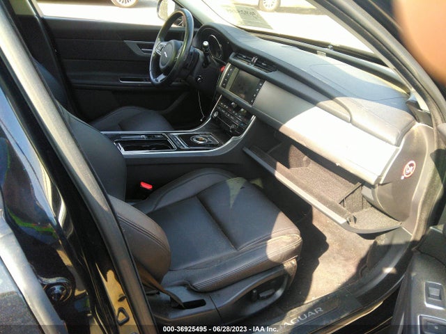 Jaguar Xf 35t Premium 2016 SAJBD4BV0GCY06749 Image 12