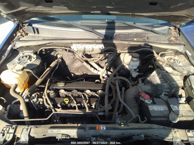 2009 FORD ESCAPE XLS VIN: 1FMCU02749KD15635