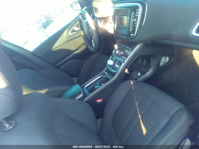 1C3CCCAB5GN116205 Chrysler 200 Limited
