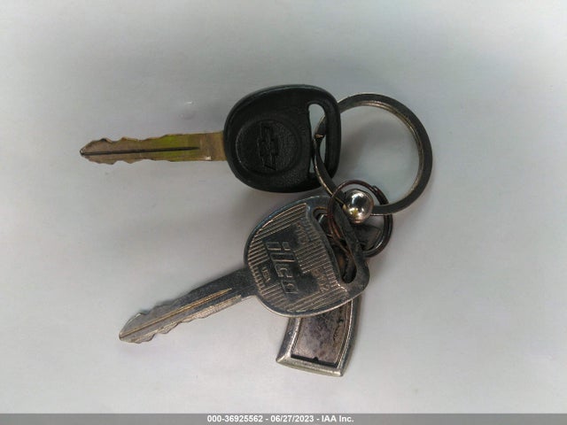 2000 CHEVROLET ASTRO VIN: 1GCDM19WXYB125283