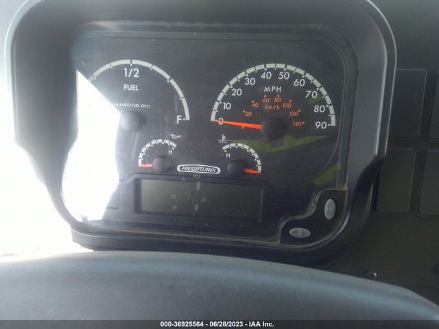 2016 Freightliner MT 45G FRONT GASOLINE ENGINE WALK IN VAN CHASSIS, VIN: 4UZAC2DV0GCHU9725