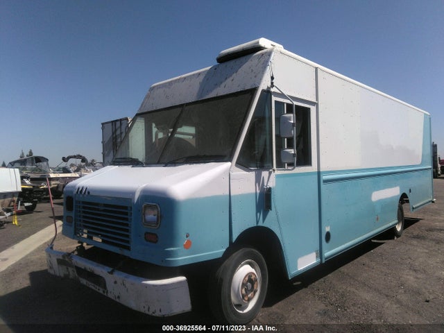 2016 Freightliner MT 45G FRONT GASOLINE ENGINE WALK IN VAN CHASSIS, VIN: 4UZAC2DV0GCHU9725