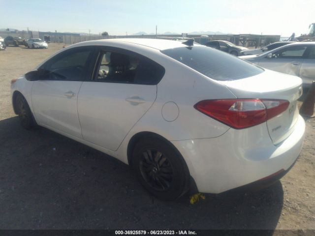 KNAFX4A6XF5422799 KIA FORTE LX