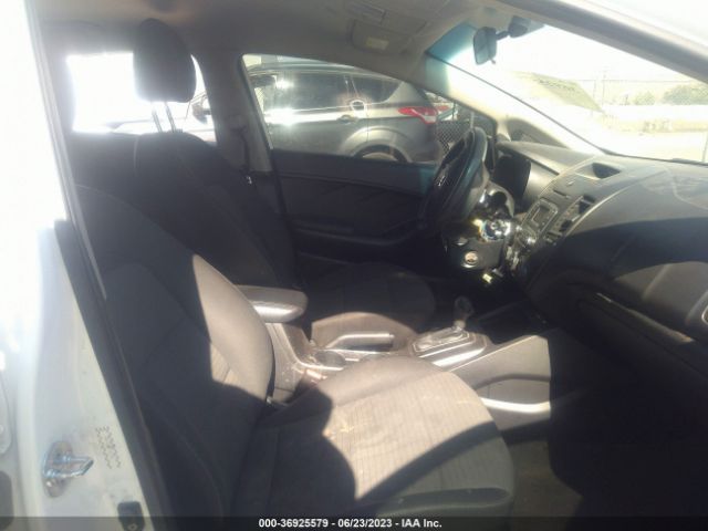 KNAFX4A6XF5422799 KIA FORTE LX