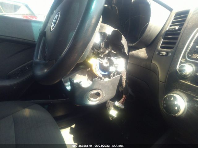 KNAFX4A6XF5422799 KIA FORTE LX