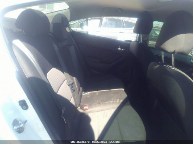 KNAFX4A6XF5422799 KIA FORTE LX