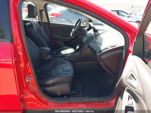 Ford FOCUS SE 2015 1FADP3K22FL326263 Image 5